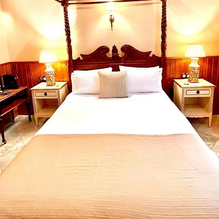 Hotel Boutique Conde De La Corte Сафра Екстериор снимка