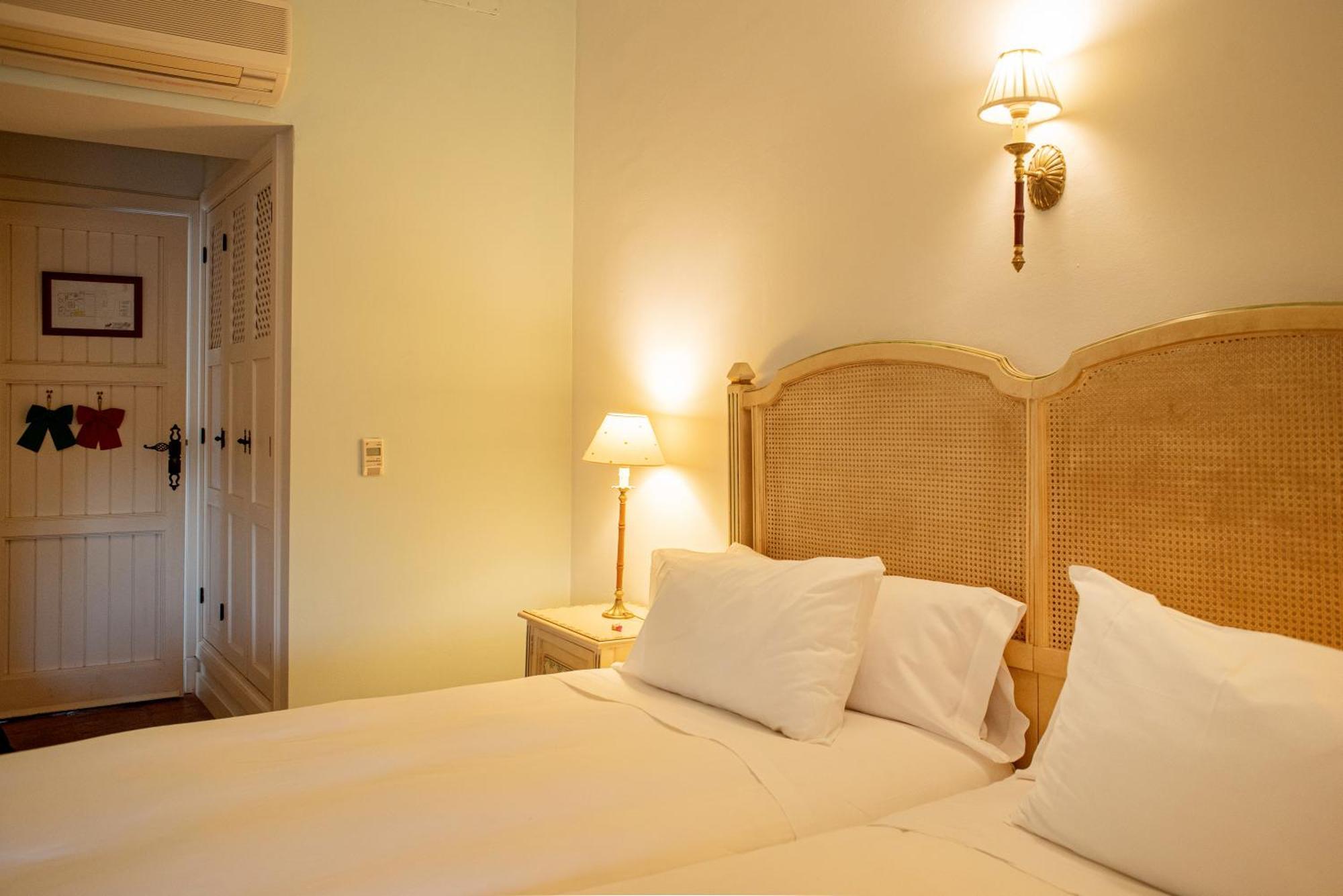 Hotel Boutique Conde De La Corte Сафра Екстериор снимка