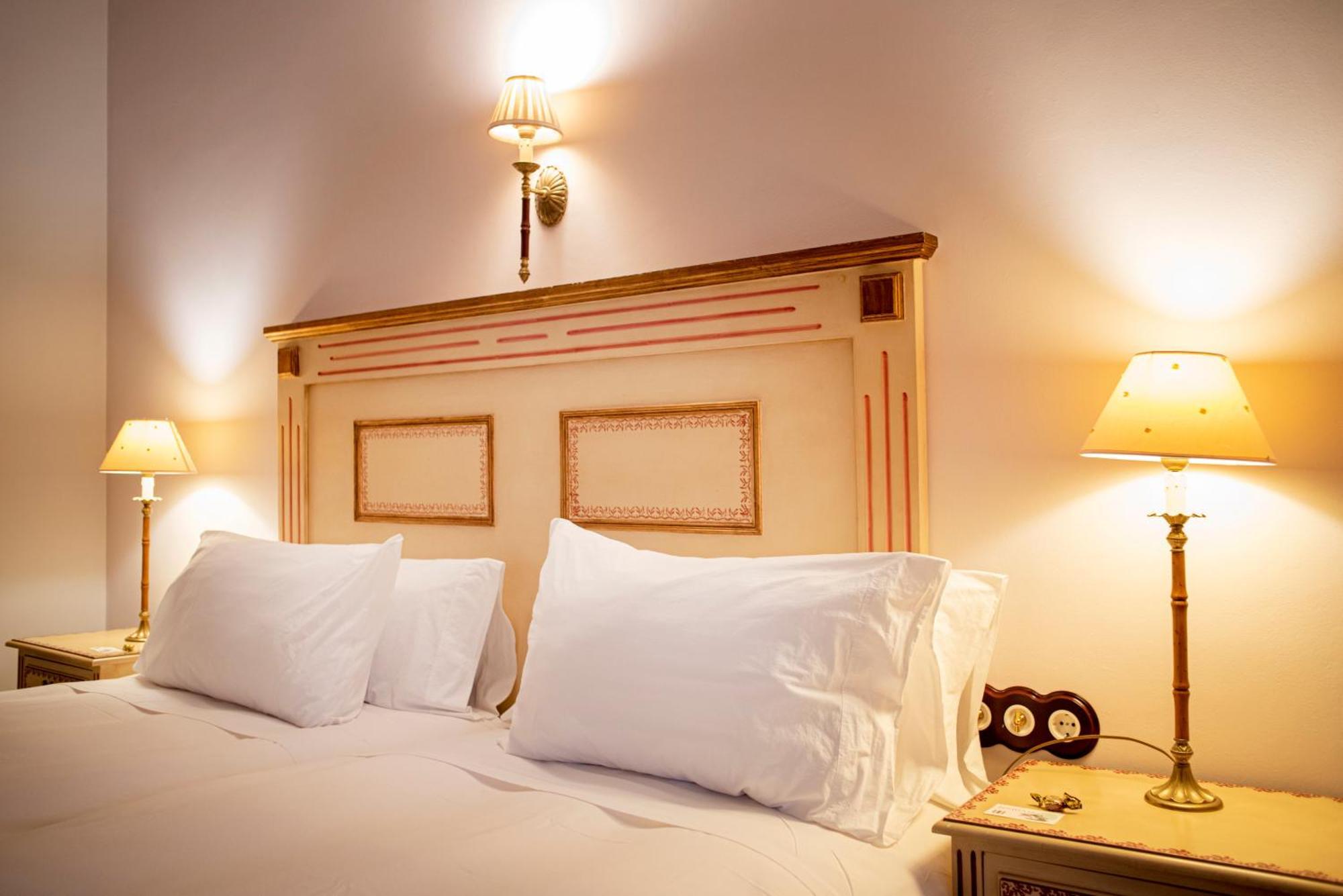 Hotel Boutique Conde De La Corte Сафра Екстериор снимка