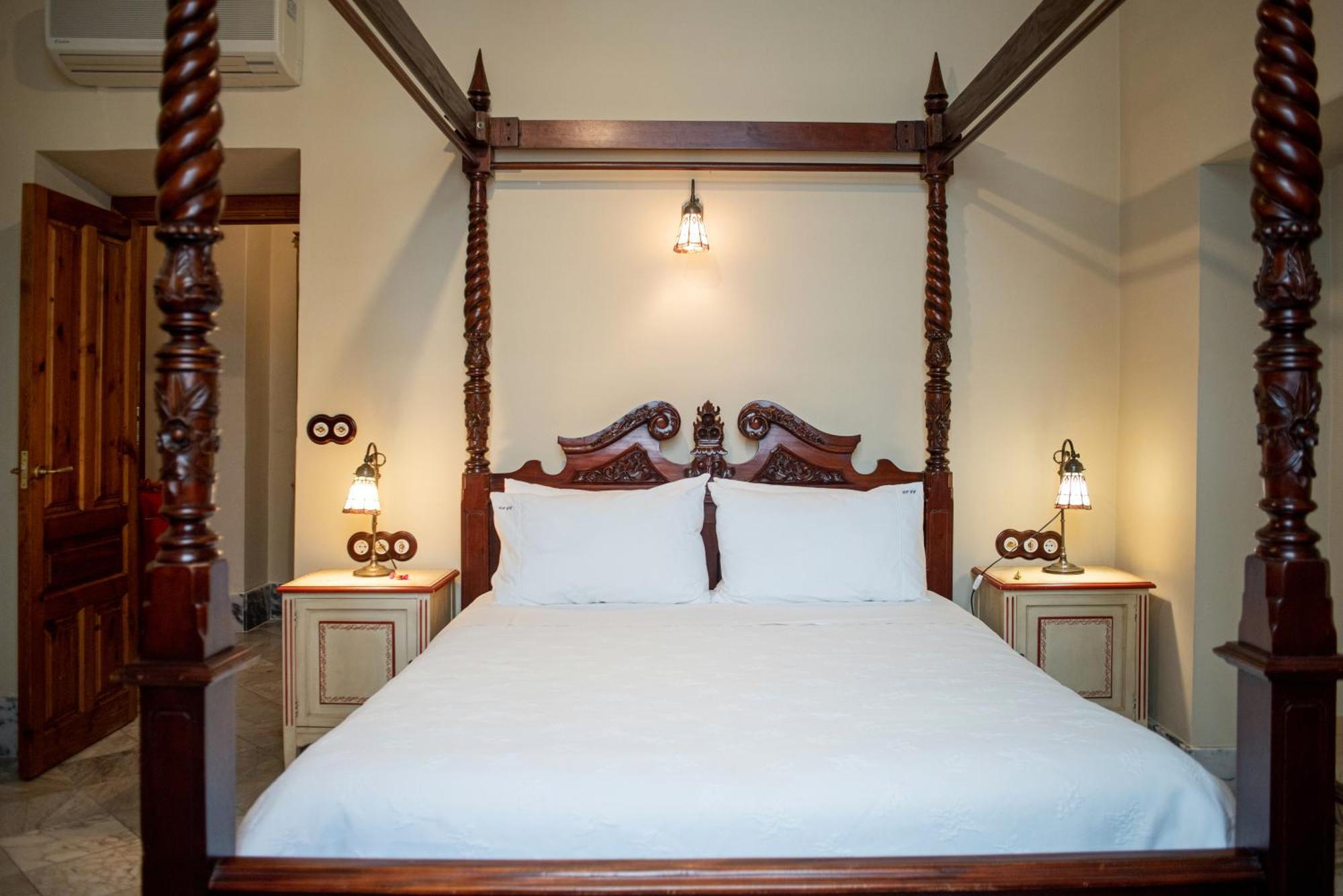 Hotel Boutique Conde De La Corte Сафра Екстериор снимка