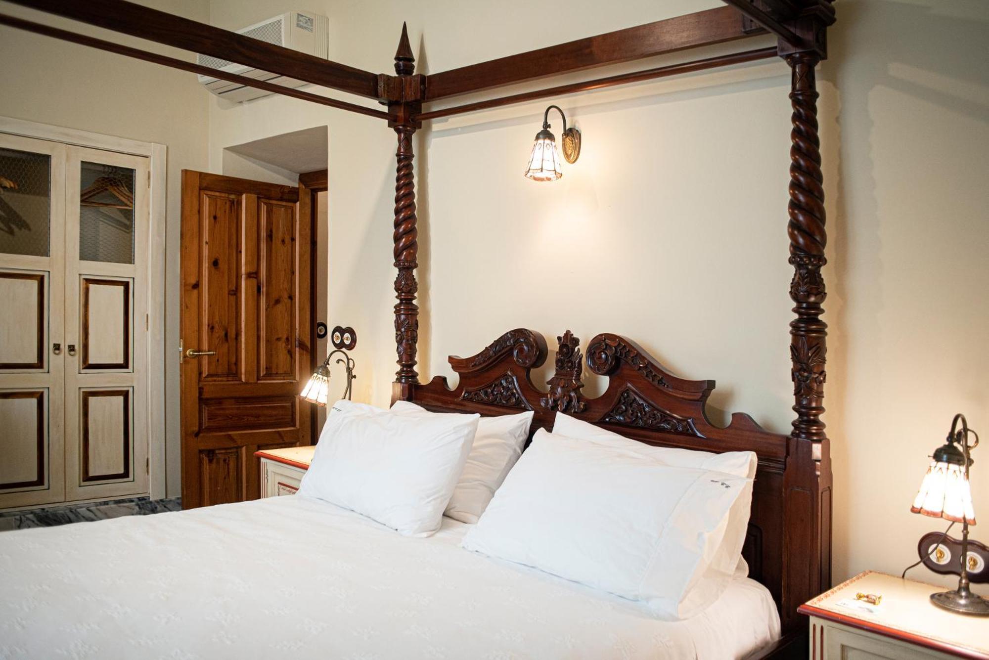 Hotel Boutique Conde De La Corte Сафра Екстериор снимка