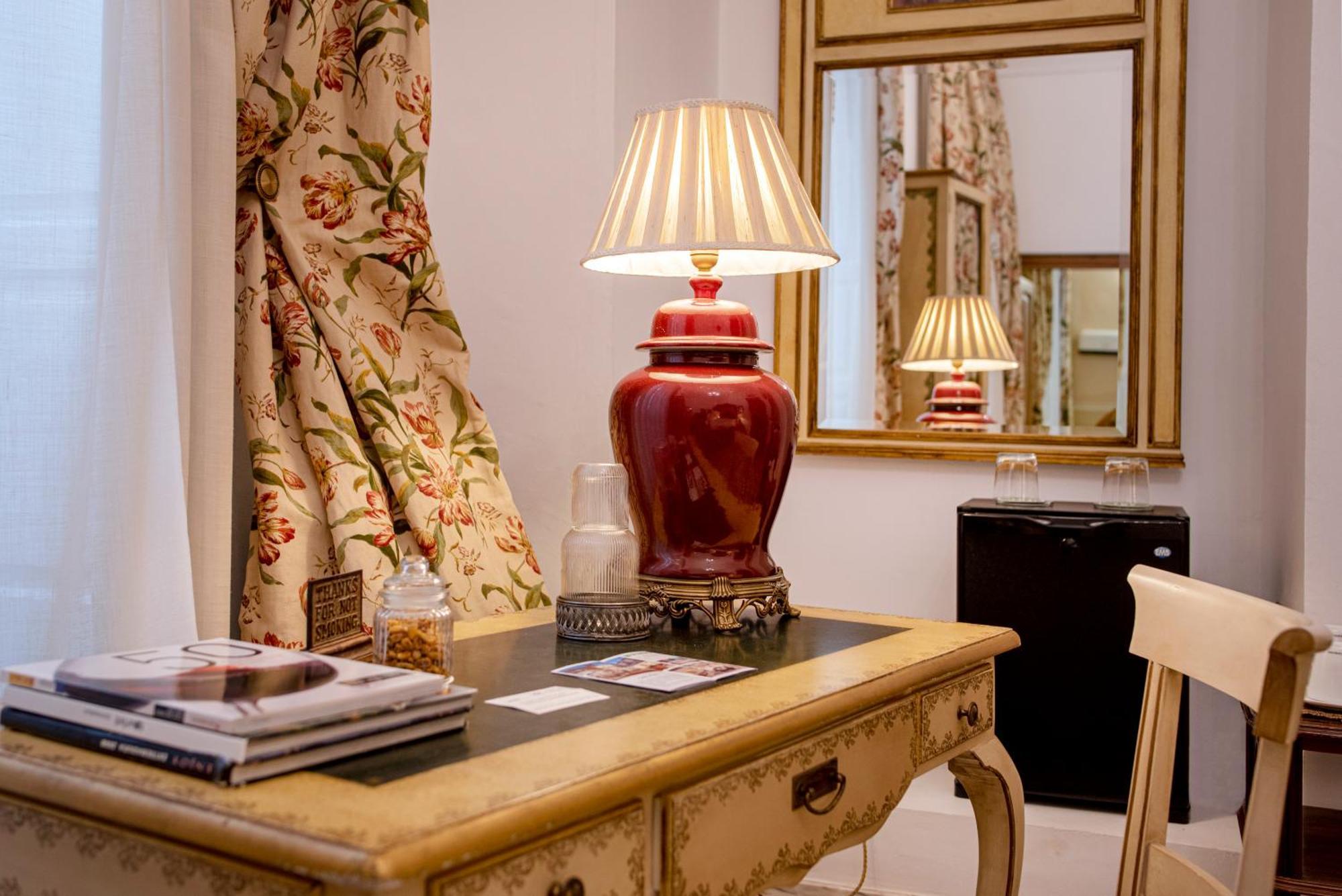 Hotel Boutique Conde De La Corte Сафра Екстериор снимка