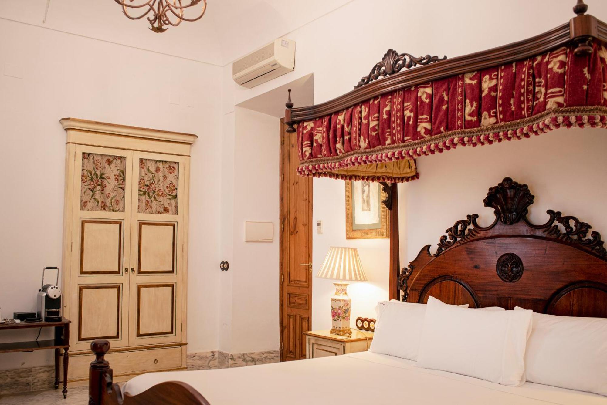 Hotel Boutique Conde De La Corte Сафра Екстериор снимка