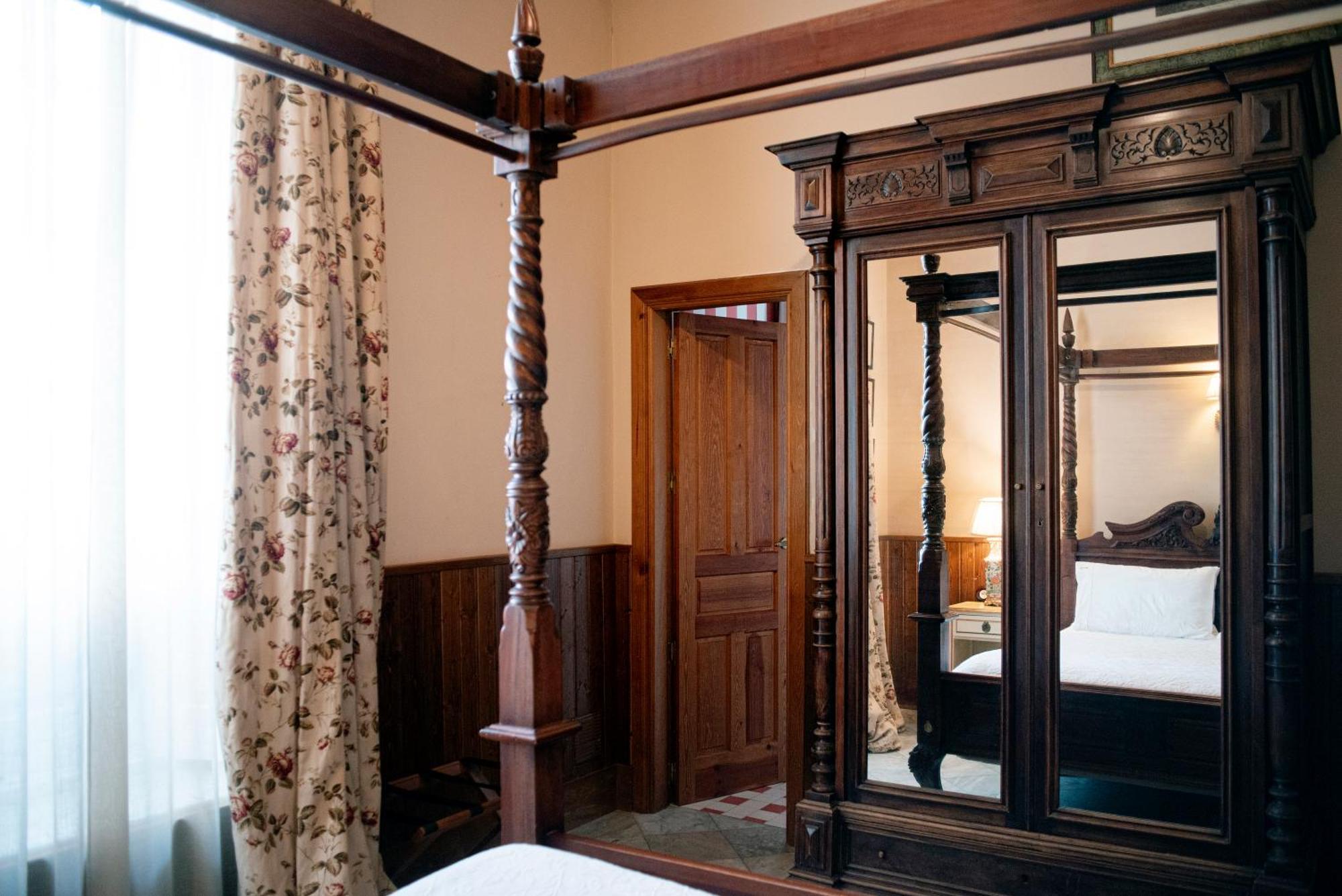 Hotel Boutique Conde De La Corte Сафра Екстериор снимка