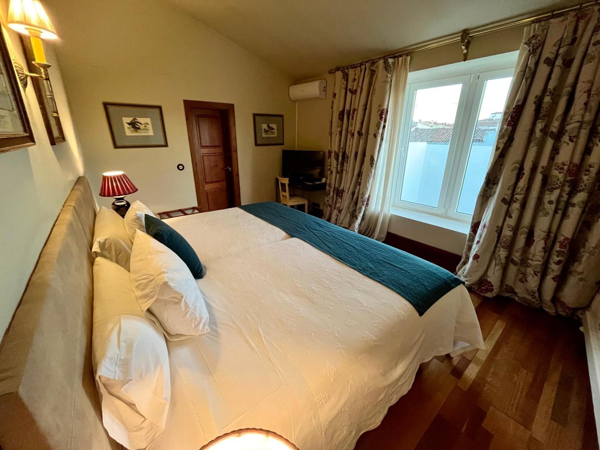 Hotel Boutique Conde De La Corte Сафра Екстериор снимка