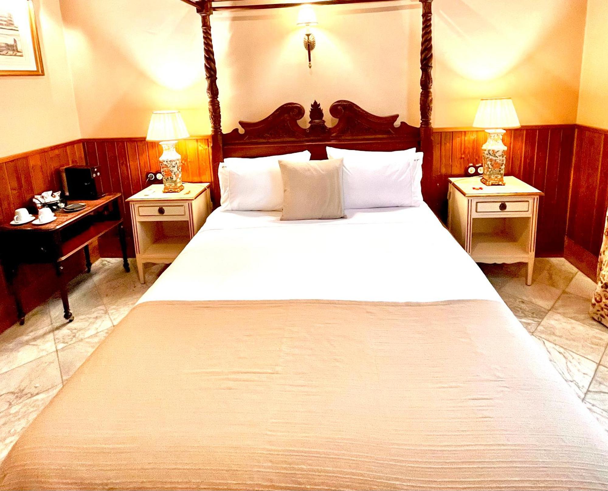 Hotel Boutique Conde De La Corte Сафра Екстериор снимка